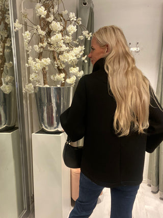 Korte Mantel Jas Zwart Chic