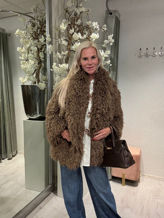 Jas Oversized Furry Taupe