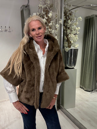 Jasje Faux Fur Mocca