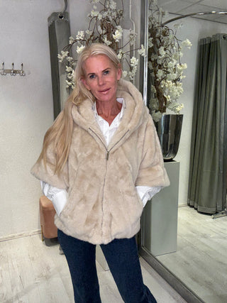 Faux Fur Jasje Crème