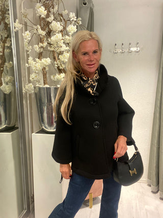 Korte Mantel Jas Zwart Chic